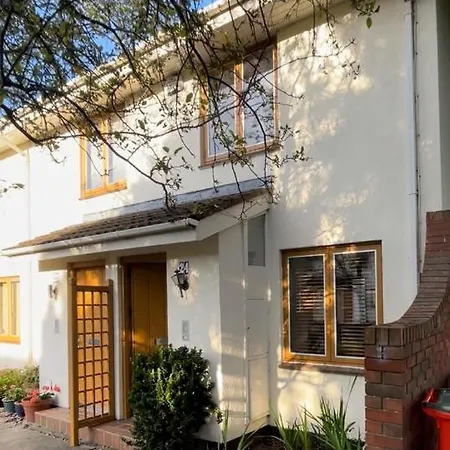 بيت للعطل Townhouse Near دبلن